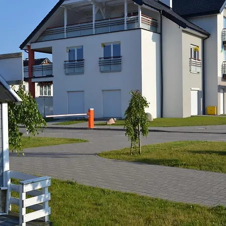 アパート Iva Mare ダルウフコ